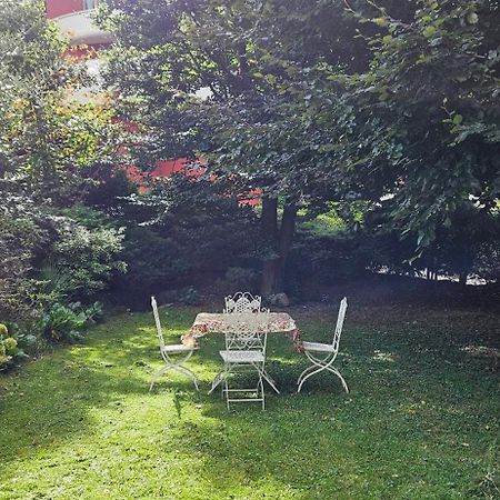Appartamento Con Ingresso Autonomo, Giardino Privato E Portico Introbio Kültér fotó